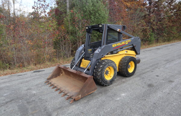 2000 New Holland LS180 Skidsteer