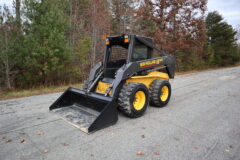 2003 New Holland LS180 Skidsteer