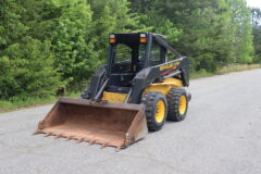 2004 New Holland LS180 Skidsteer