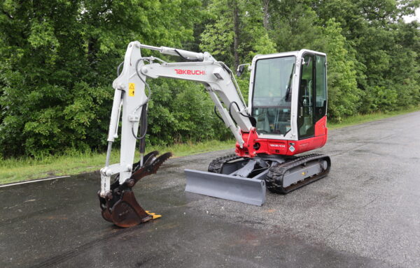 2021 Takeuchi TB235-2 Mini Excavator