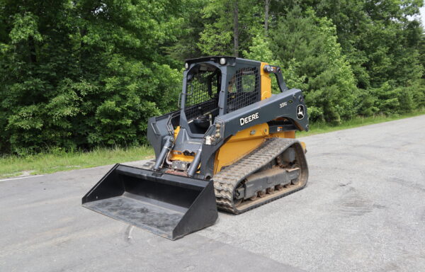 2020 John Deere 331G Skidsteer