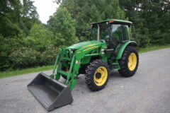 2010 John Deere 5083E Tractor
