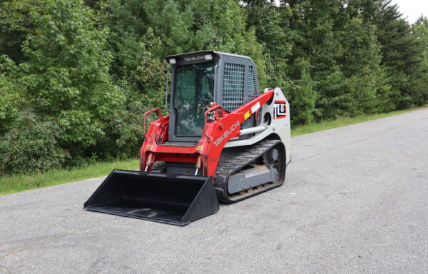 2019 Takeuchi TL8 Skidsteer