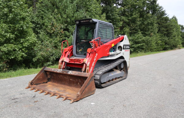 2021 Takeuchi TL12R2 Skidsteer