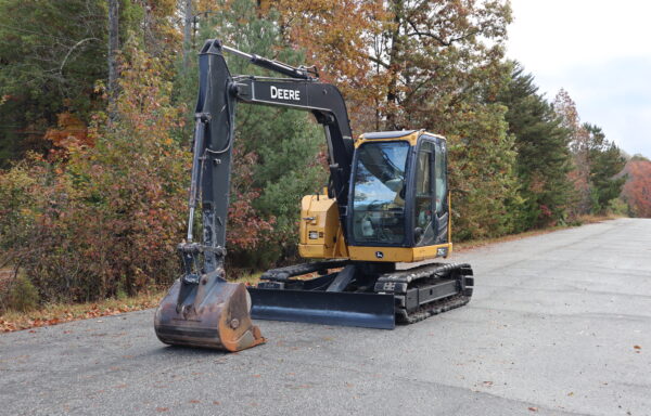 2017 John Deere 75G Midi Excavator