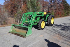 2015 John Deere 5045E Tractor