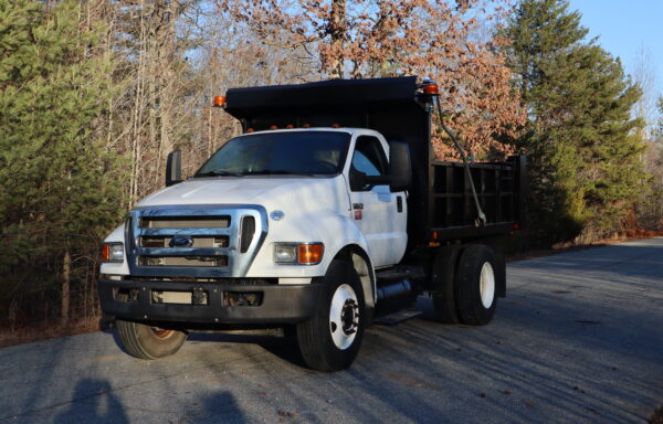 2015 Ford F750 Dump Truck