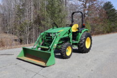 2015 John Deere 4052R Tractor