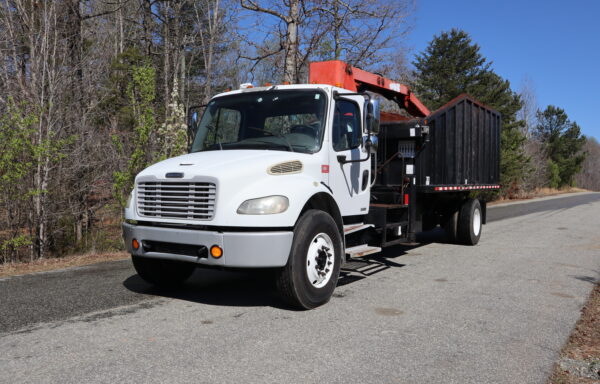 2011 Freightliner M2-106 Grapple Truck