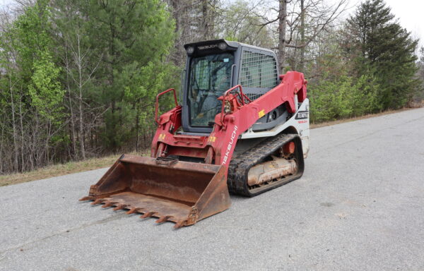 2019 Takeuchi TL10V2 Skidsteer
