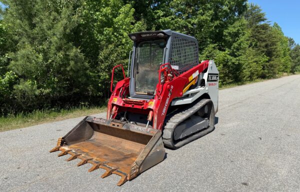 2021 Takeuchi TL8R2 Skidsteer