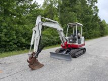 2004 Takeuchi TB135 Mini Excavator