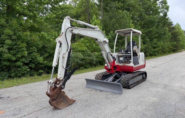 2004 Takeuchi TB135 Mini Excavator