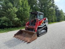 2023 Takeuchi TL8R2 Skidsteer