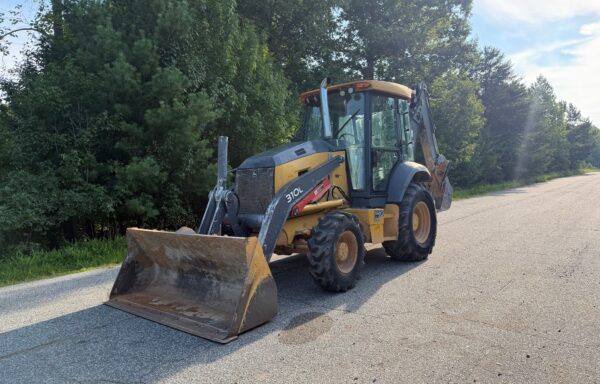 2015 John Deere 310L Backhoe