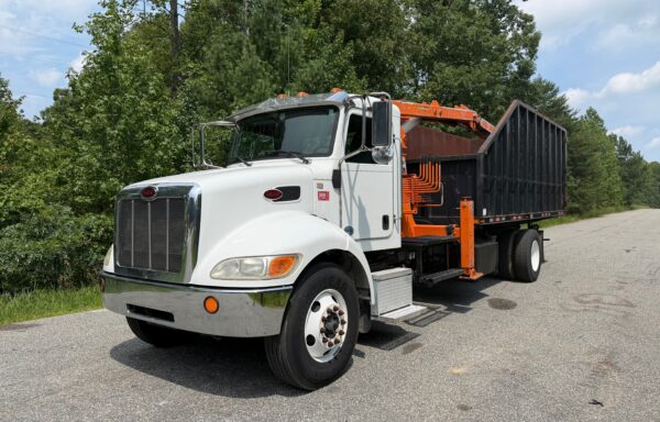 2017 Peterbilt Grapple Truck
