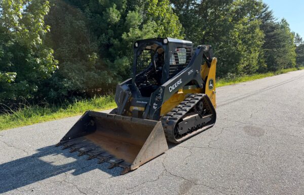 2020 John Deere 317G Skidsteer