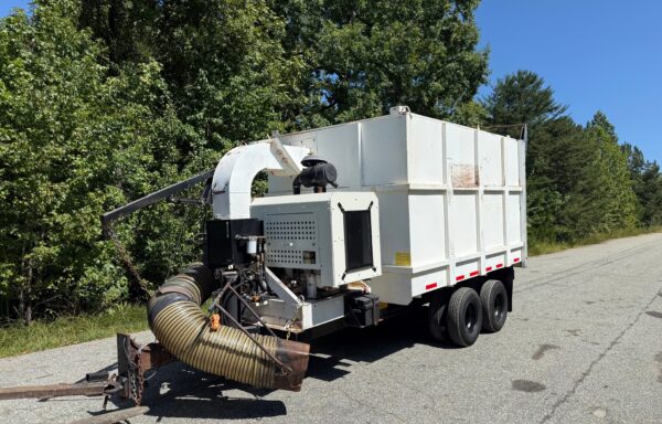Giant Vac Debris Vacuum